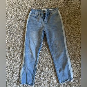 Women’s Pacsun Mom Jeans - Size 25